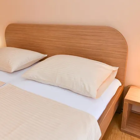 Gostinjska kuća Miranda Vodice