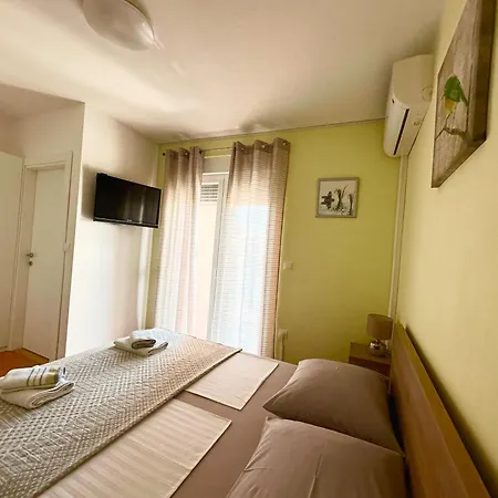 Gostinjska kuća Miranda 4*