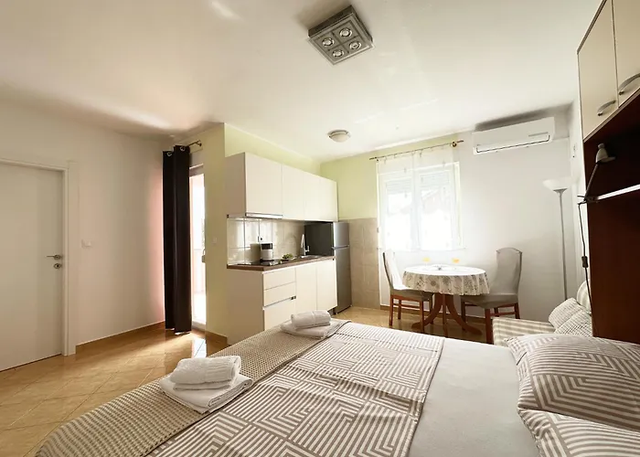 Affittacamere Miranda Vodice