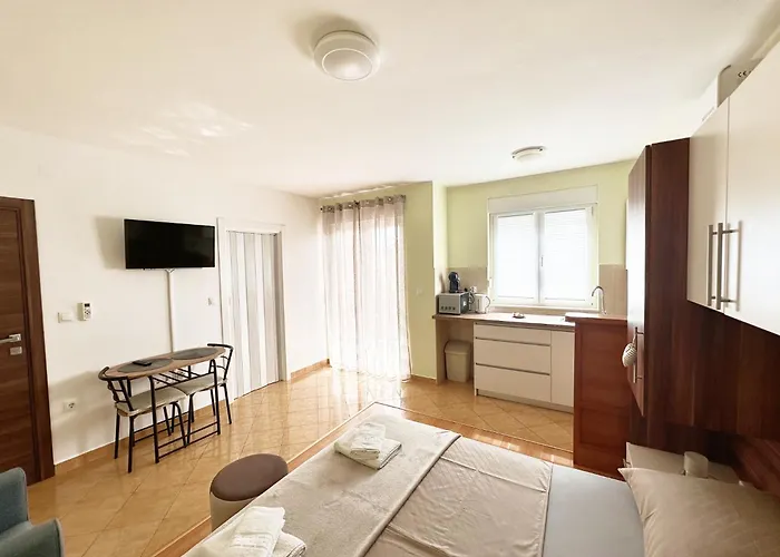 Miranda Affittacamere Vodice